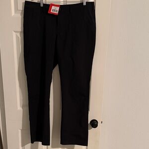 The North Face Women's Mapleton Pant -  RTO / TNF Black Straight Leg Pants
